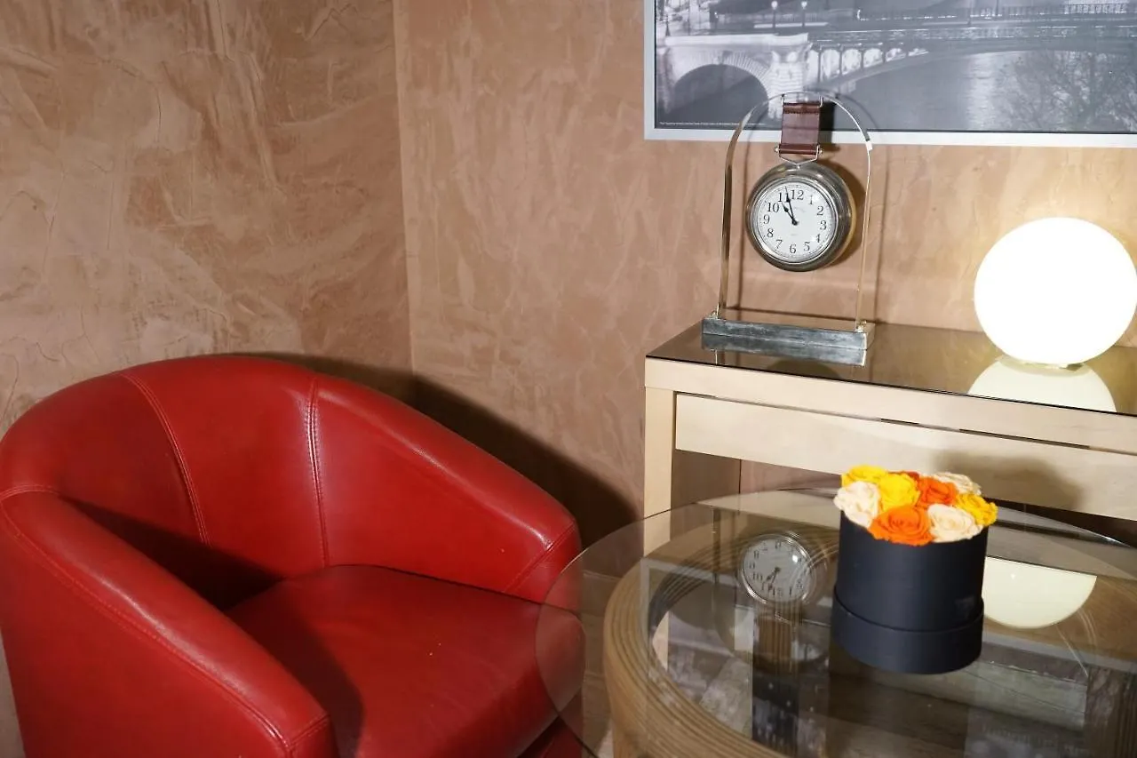 Pierre Nicole Hotel Parigi